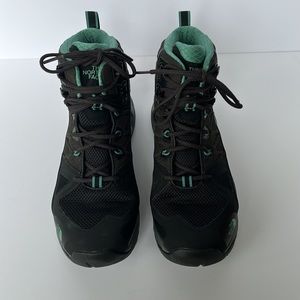 The North Face Womens Ultra GTX Mid high top hikers/trail shoes